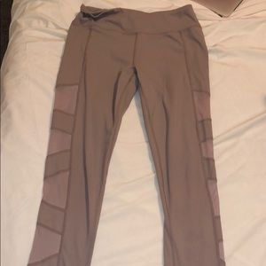 Light purple leggings